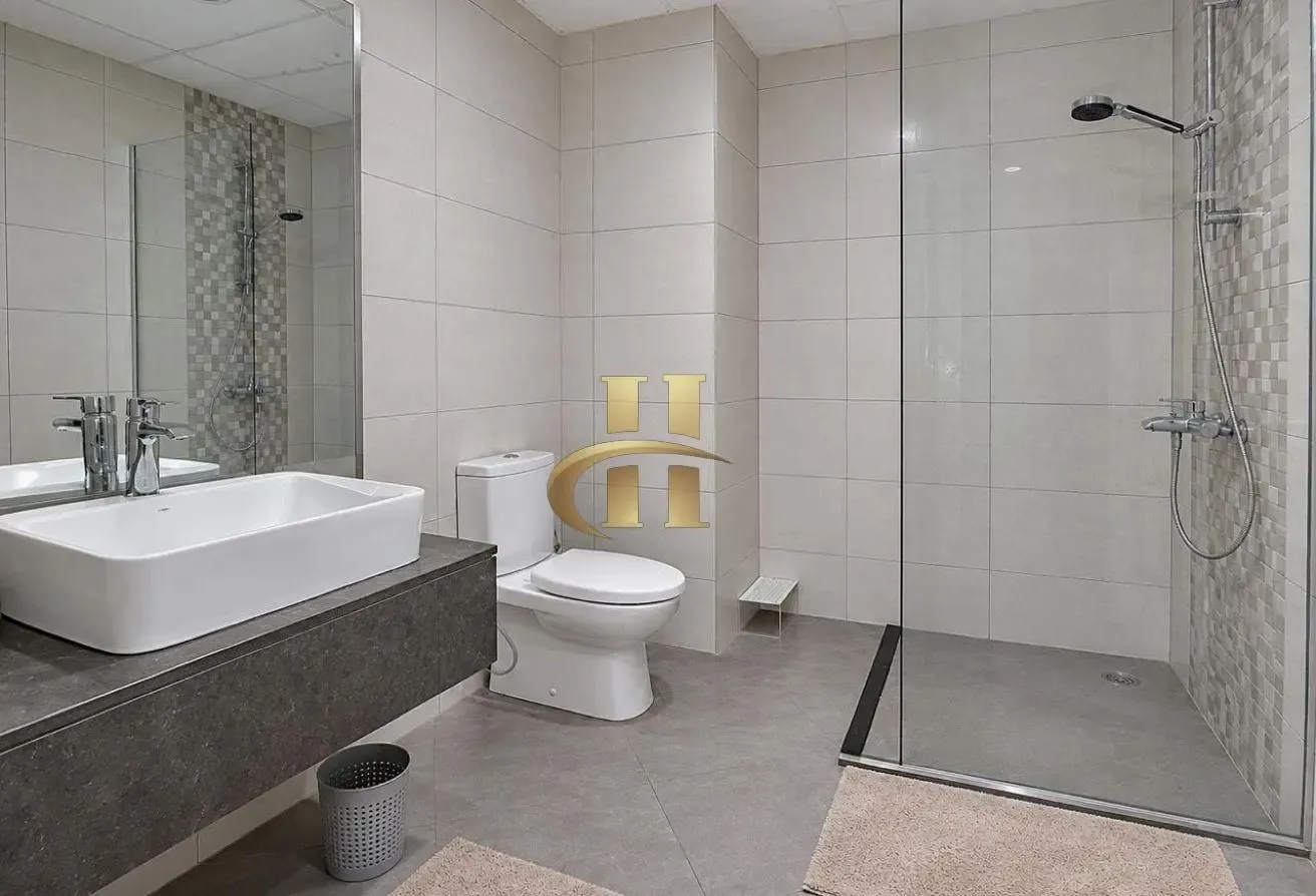 Luxury Living | Fully furnished | Fitted Kitchen