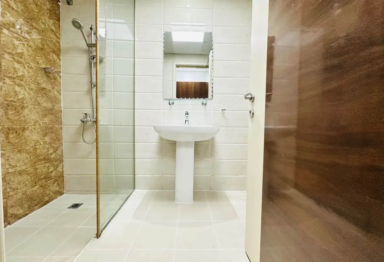 Contemporary Studio Apartment | Great Location