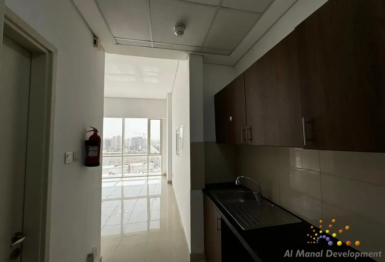 Facing Silicon Central | Prime Location | Studio