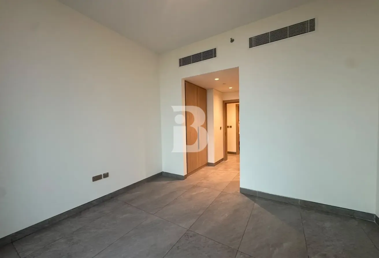 Best Price  Unfurnished |Brand new Unit |Vacant
