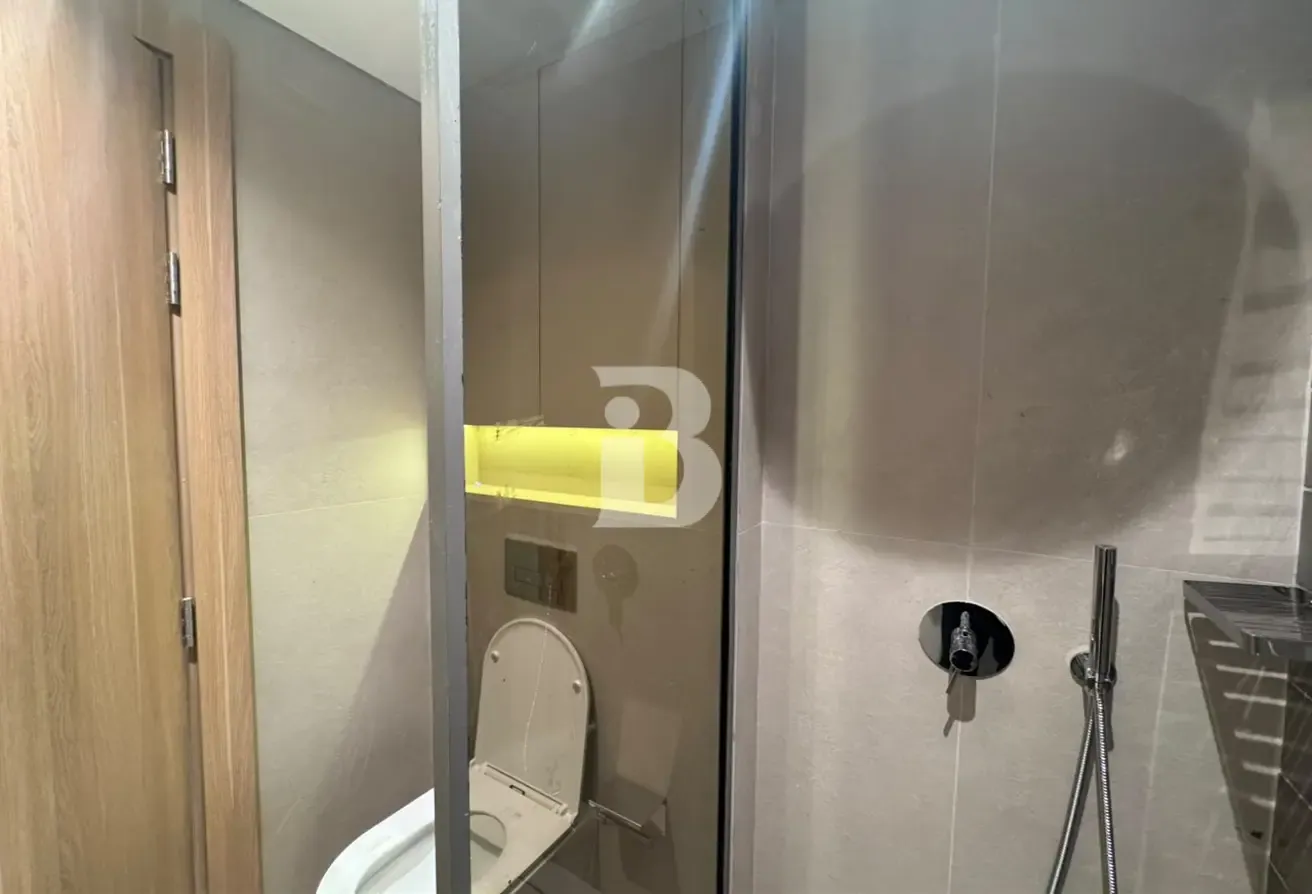 Best Price  Unfurnished |Brand new Unit |Vacant