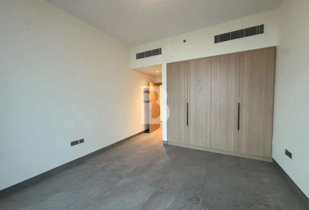 Best Price  Unfurnished |Brand new Unit |Vacant