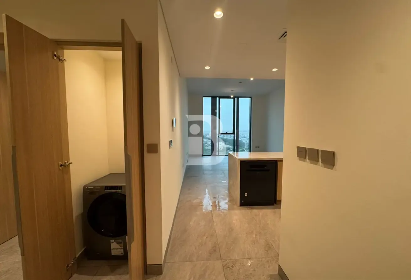 Best Price  Unfurnished |Brand new Unit |Vacant