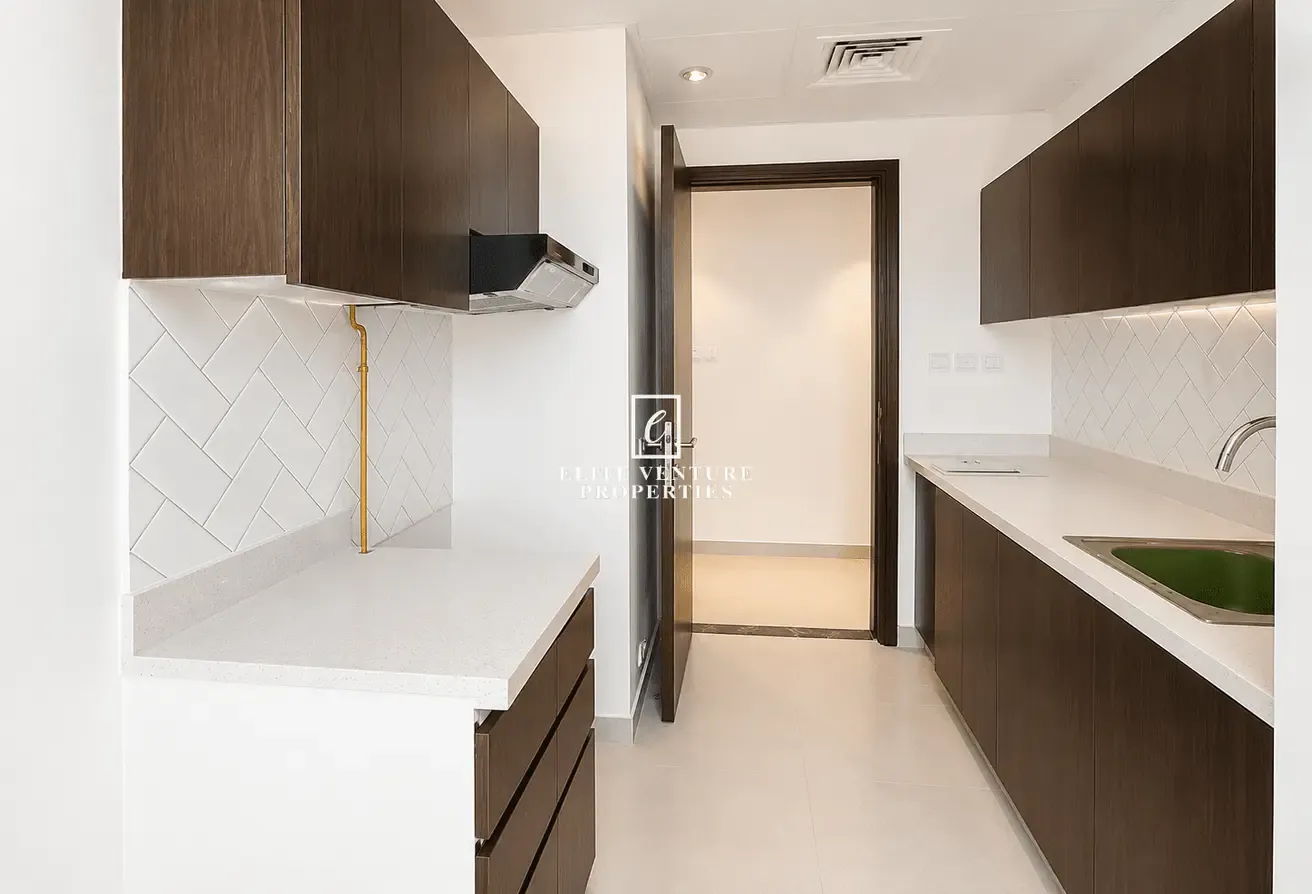 HUGE LAYOUT | MODERN+MAID'S | READY TO MOVE