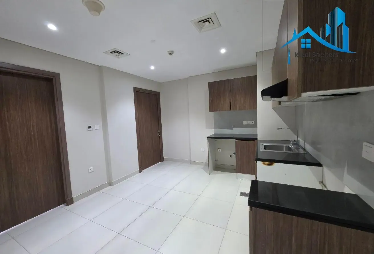 2BR 2ENSUIET BATH NO HALL FOR FAMILY OR STAFF IMPZ