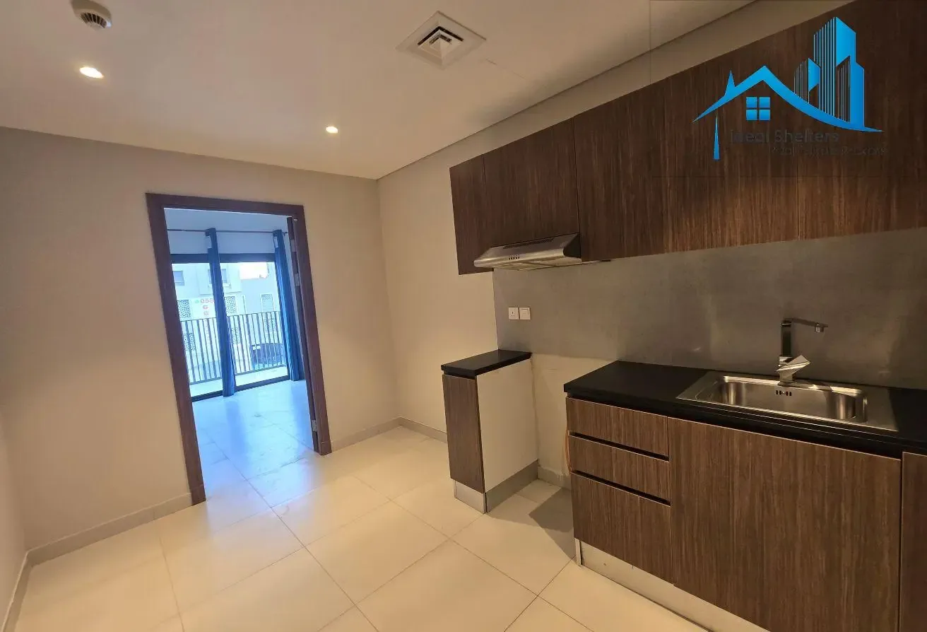 2BR NO HALL  AVAILABLE FOR EXECUTIVE COMPANY STAFF