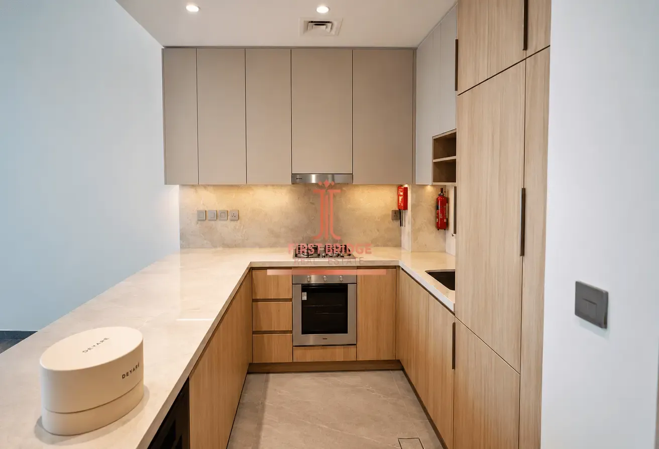 High Floor | Midtown community View | Semi Furnished