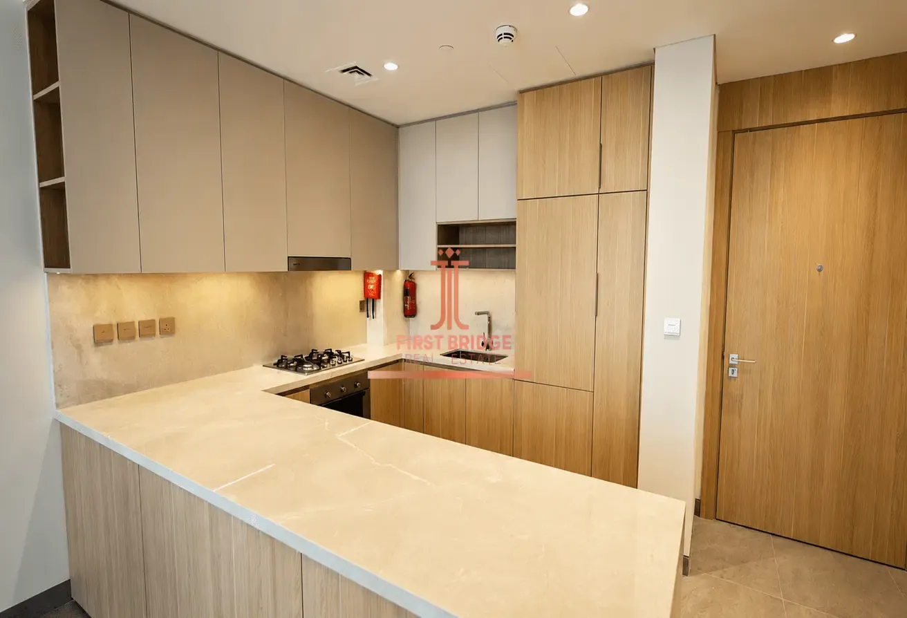 High Floor | Midtown community View | Semi Furnished