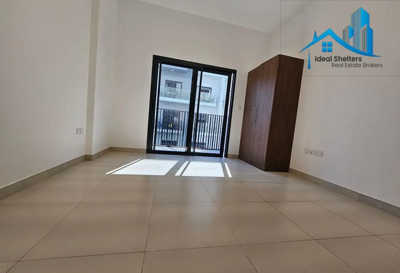 PETS FRIENDLY 2BR 2ENSUIET BATHS NO HALL 1COVERED