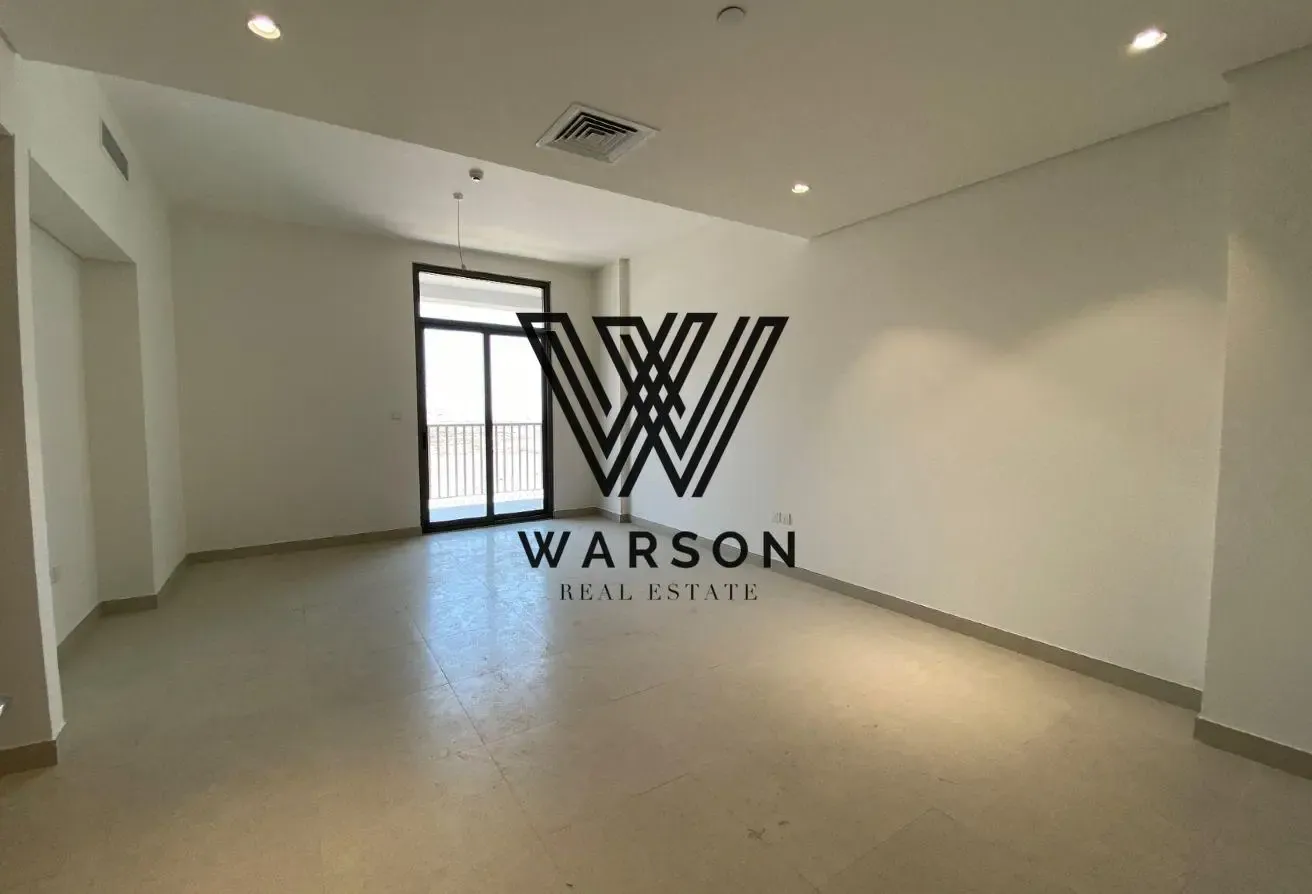 VACANT | COMMUNITY POOL VIEW | SPACIOUS