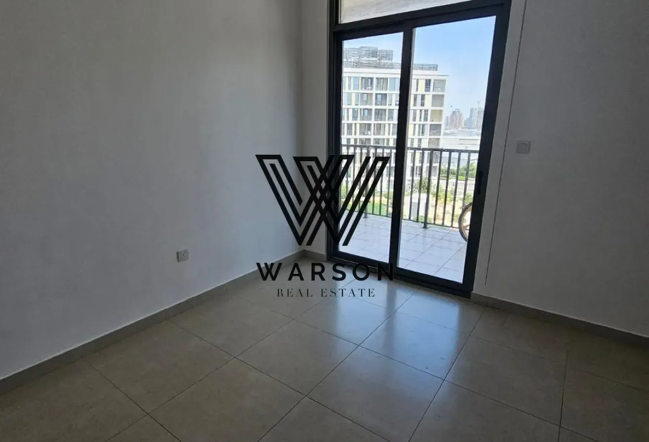 VACANT | COMMUNITY POOL VIEW | SPACIOUS