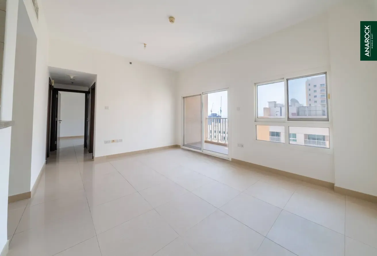 Spacious | Converted Layout | Mid Floor