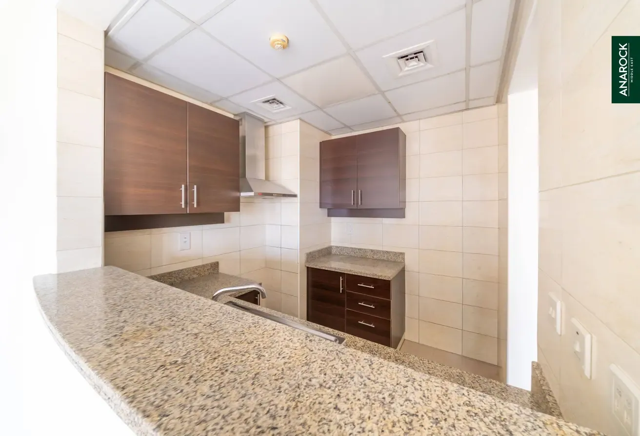 Spacious | Converted Layout | Mid Floor