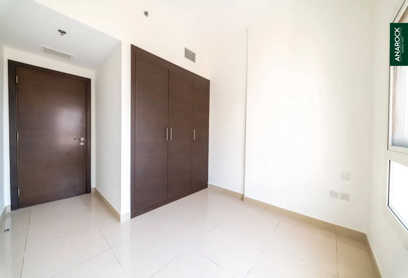 Spacious | Converted Layout | Mid Floor
