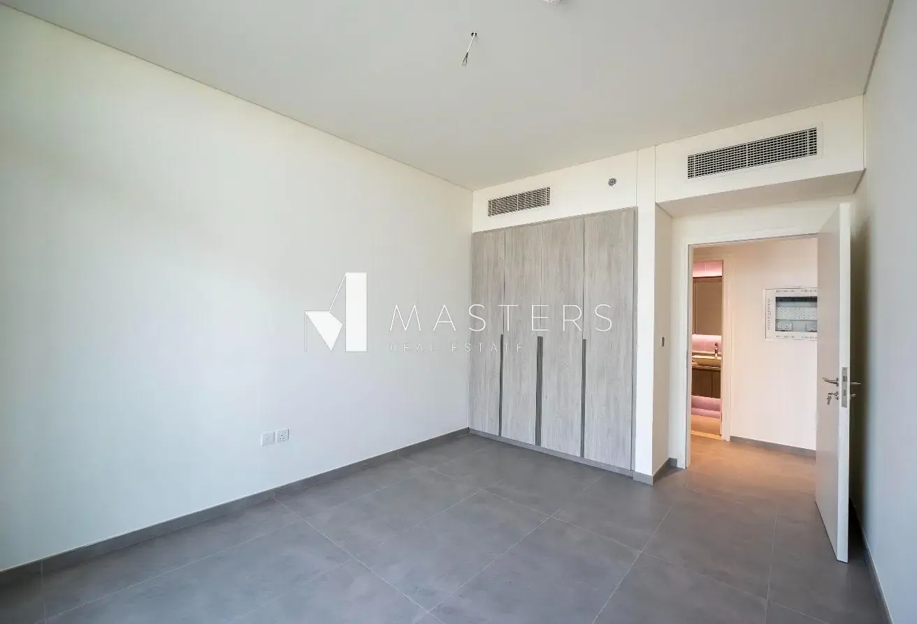 UNFURNISHED | 2 BR | SAFE COMMUNITY | VACANT