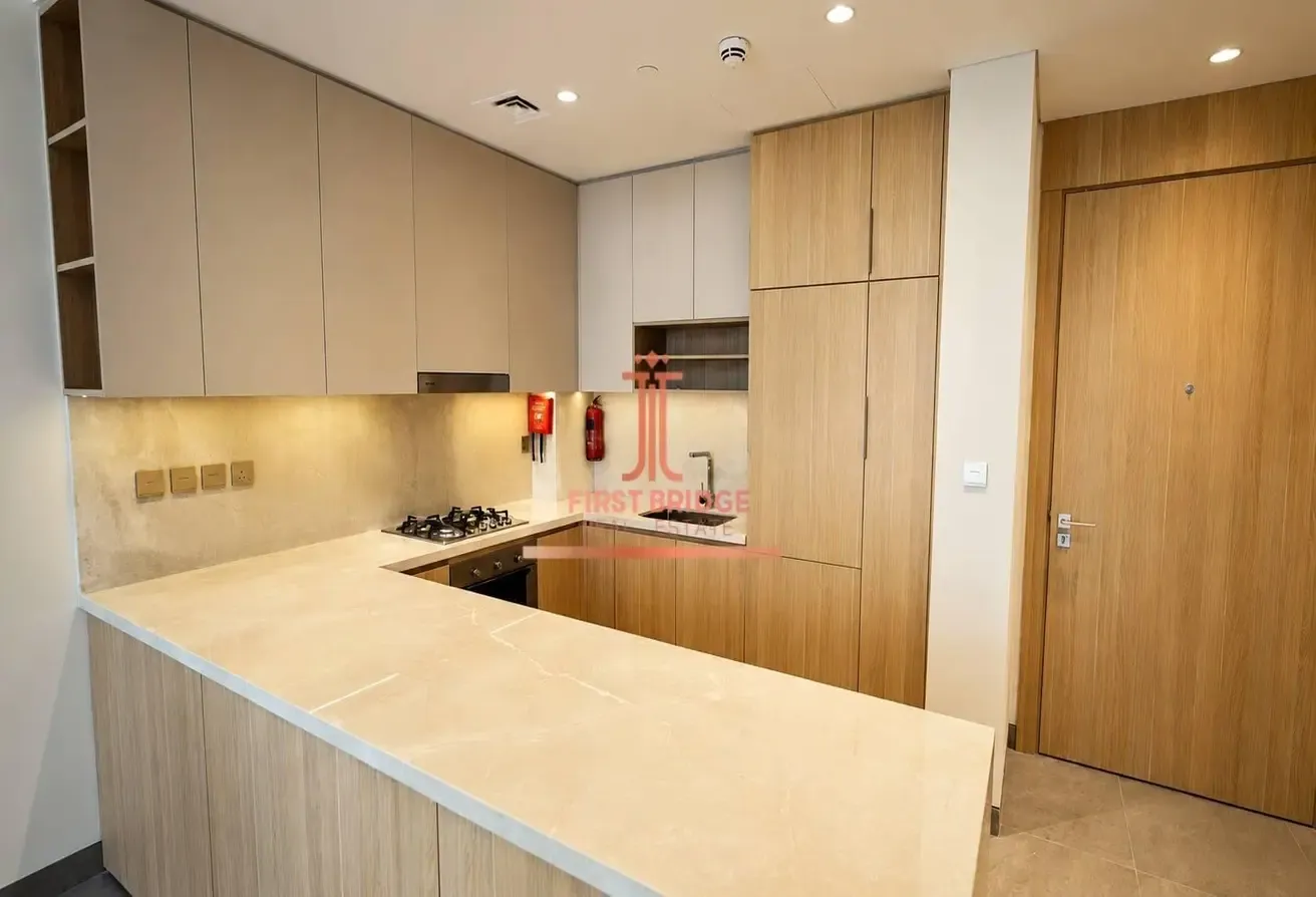 POOL VIEW | SPACIOUS LAYOUT | SEMIFURNISHED