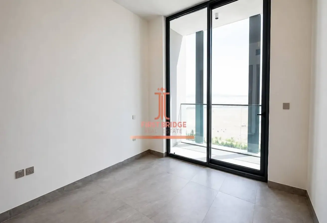 POOL VIEW | SPACIOUS LAYOUT | SEMIFURNISHED