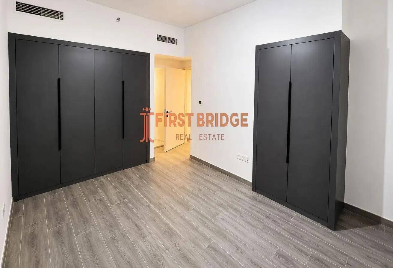 Community Living | Golf View | Closed Kitchen
