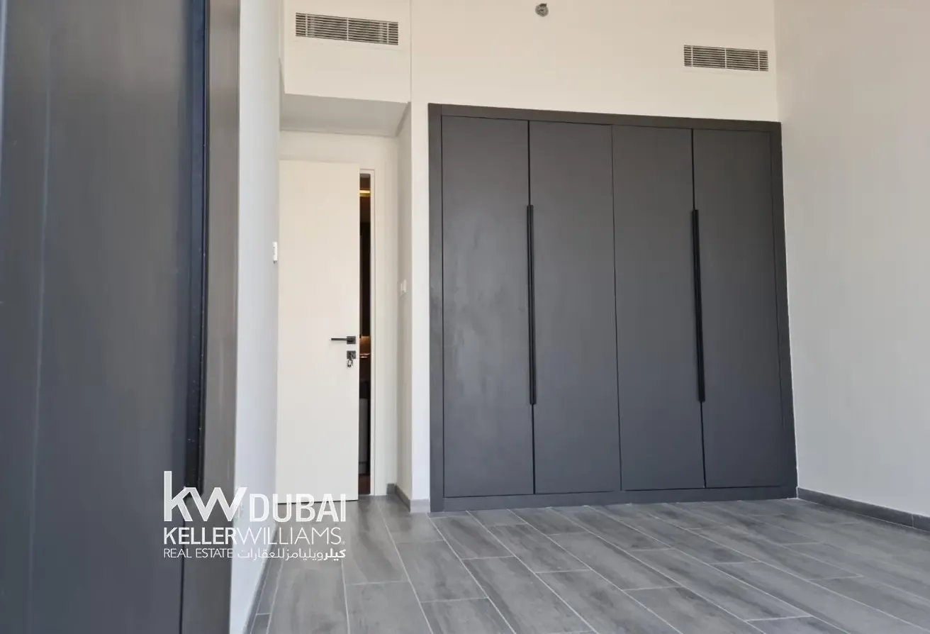 Spacious 2BR | Ready to Move | Prime Location