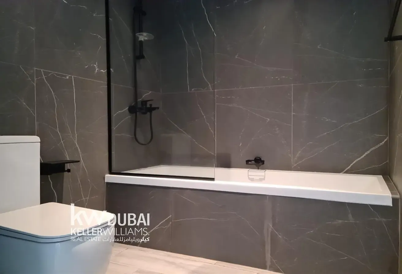 Spacious 2BR | Ready to Move | Prime Location