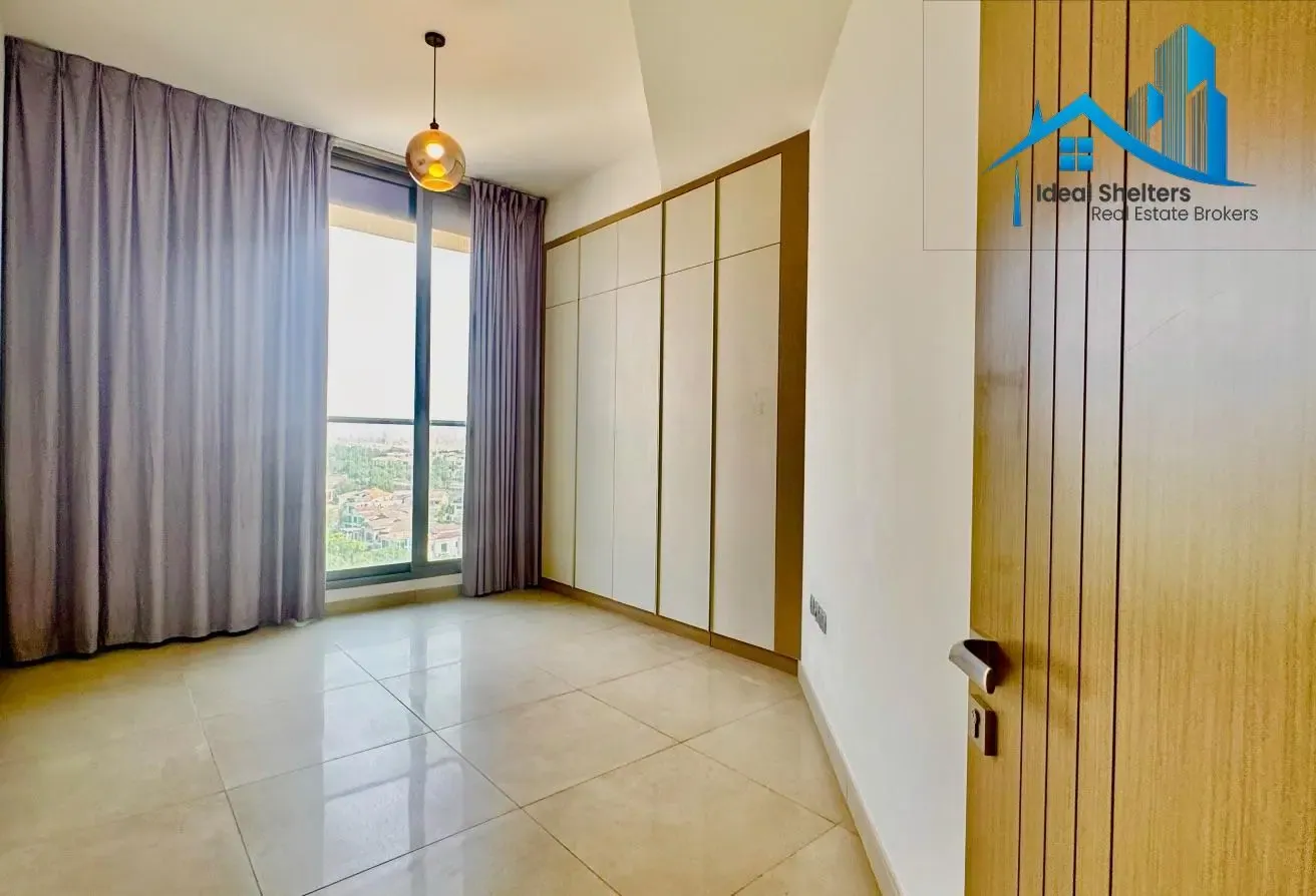 Huge Size | 2 Parking Free | Stunning View