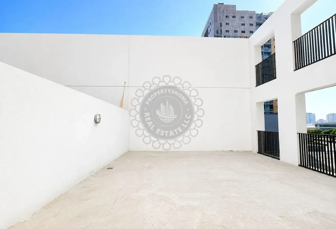 2BR Apt | Open Kitchen | Multiple CH