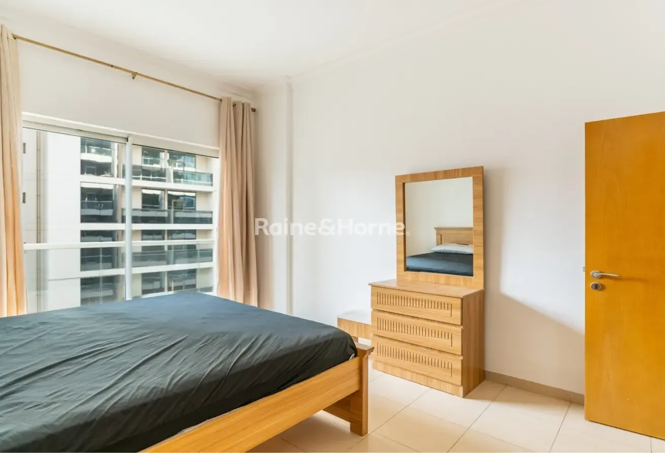 Furnished 1-BR | Canal and City Views I Vacant