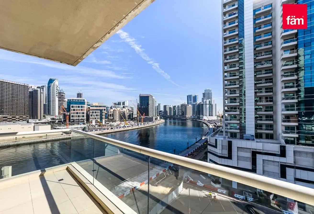Canal View | Spacious | Unfurnished