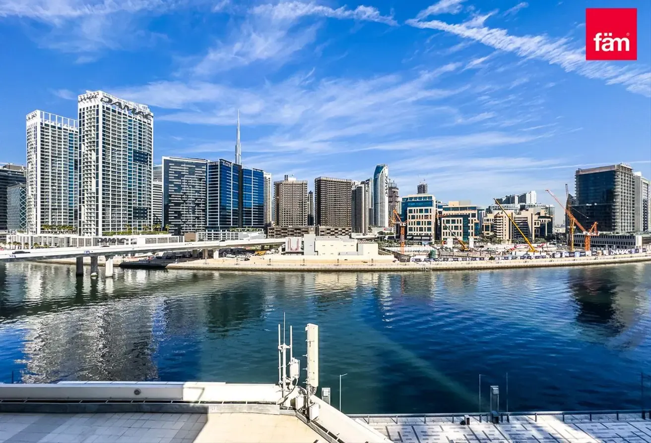 Canal View | Spacious | Unfurnished