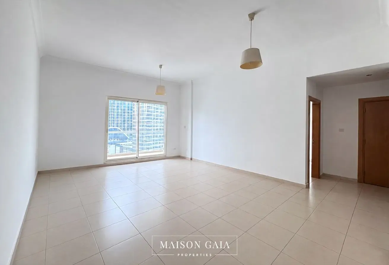 Water Canal View | Spacious Layout | 859 SqFt