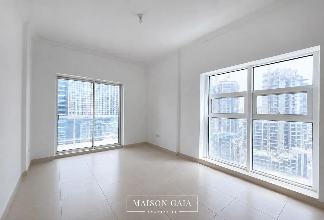 Water Canal View | Spacious Layout | 859 SqFt