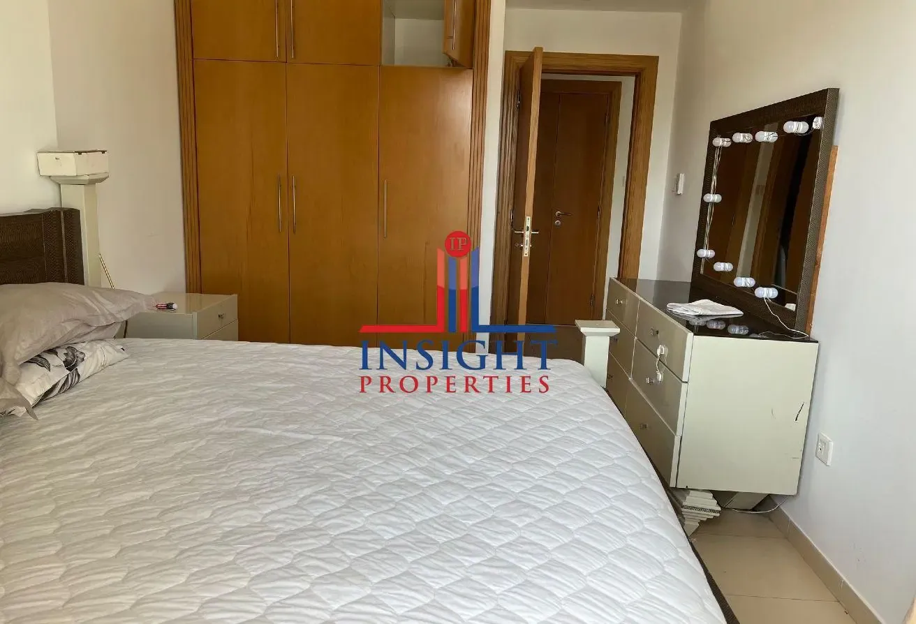 UNFURNISHED | 1 B/R APT | COMMUNITY VIEW