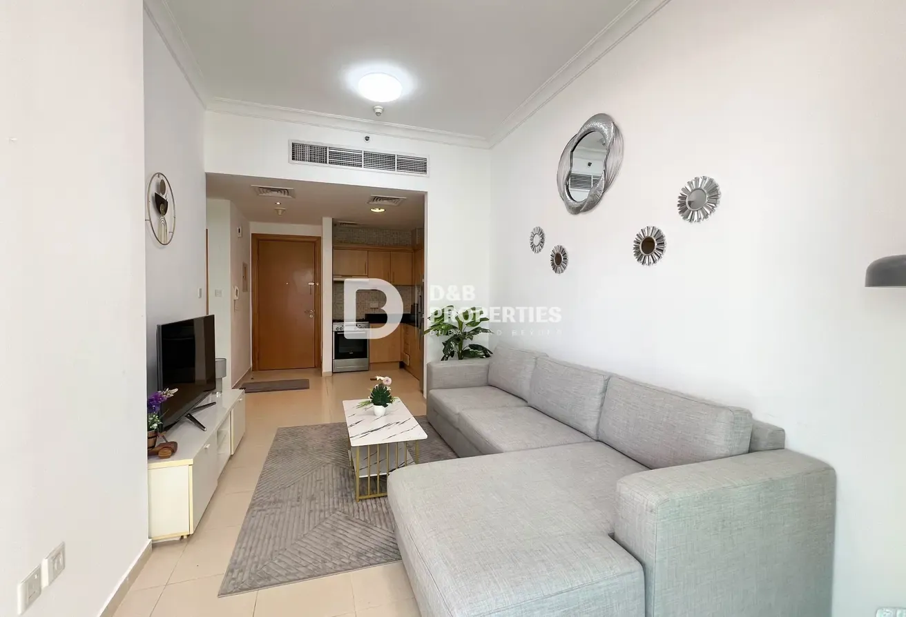 Canal View | Fully Furnished | Vacant