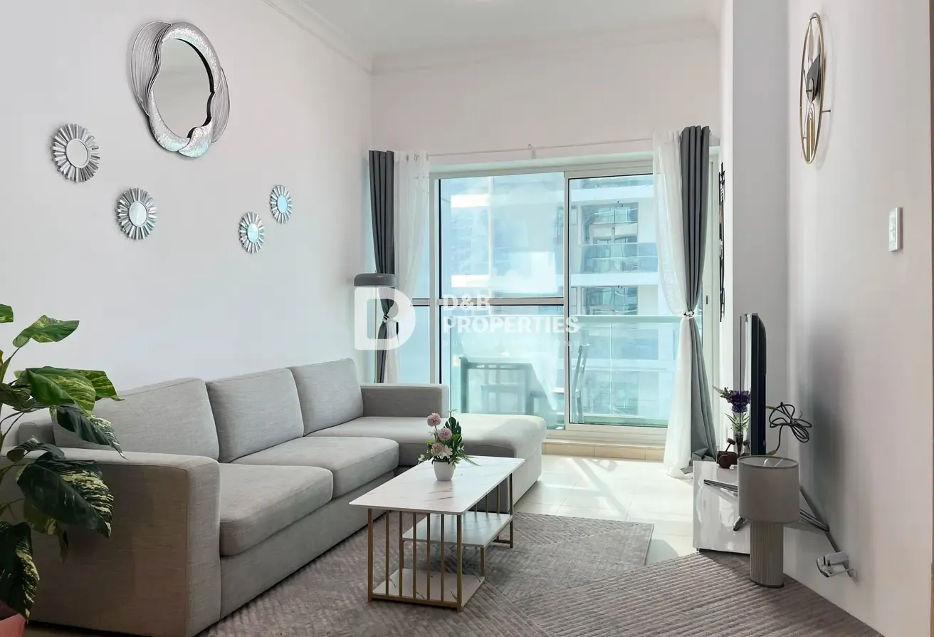 Canal View | Fully Furnished | Vacant