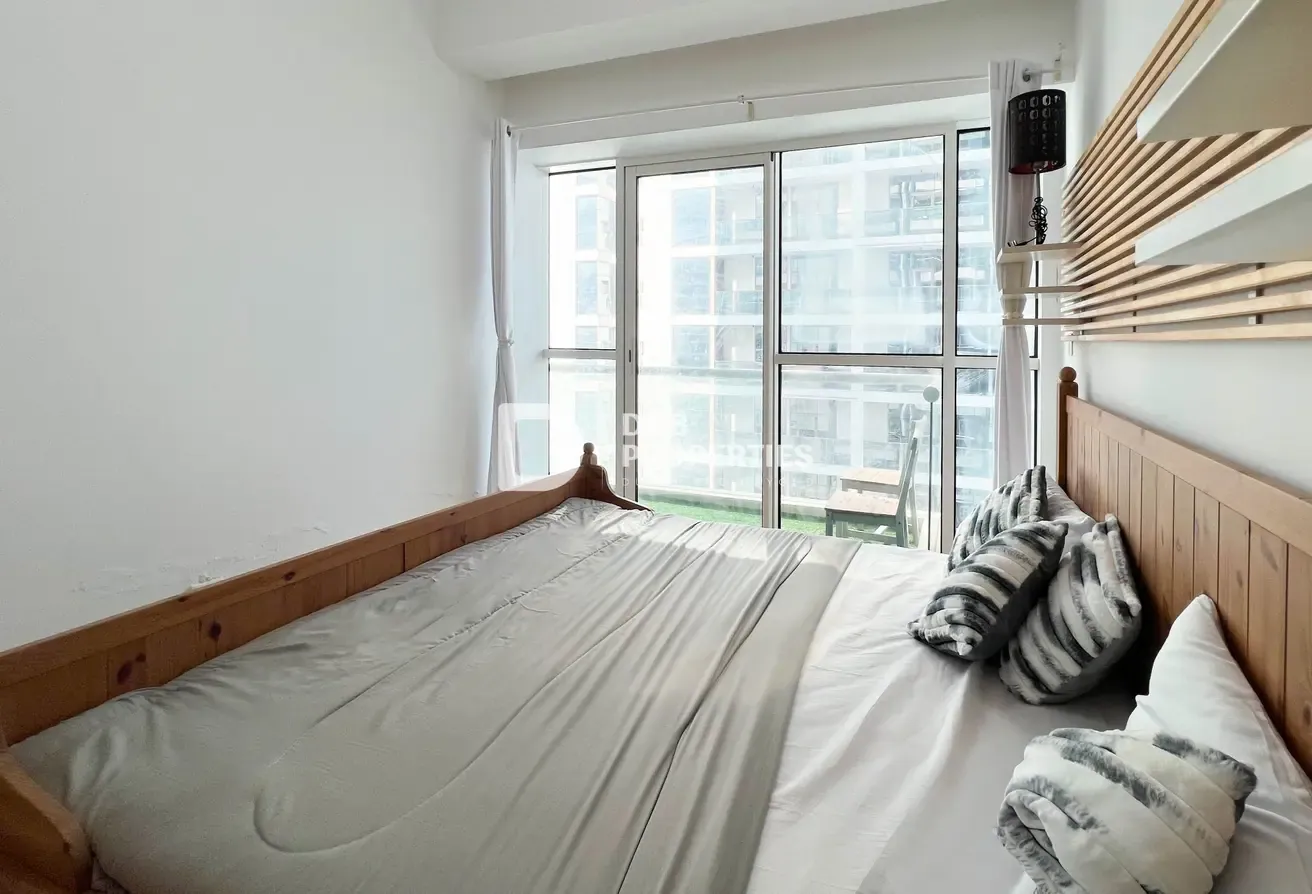 Canal View | Fully Furnished | Vacant