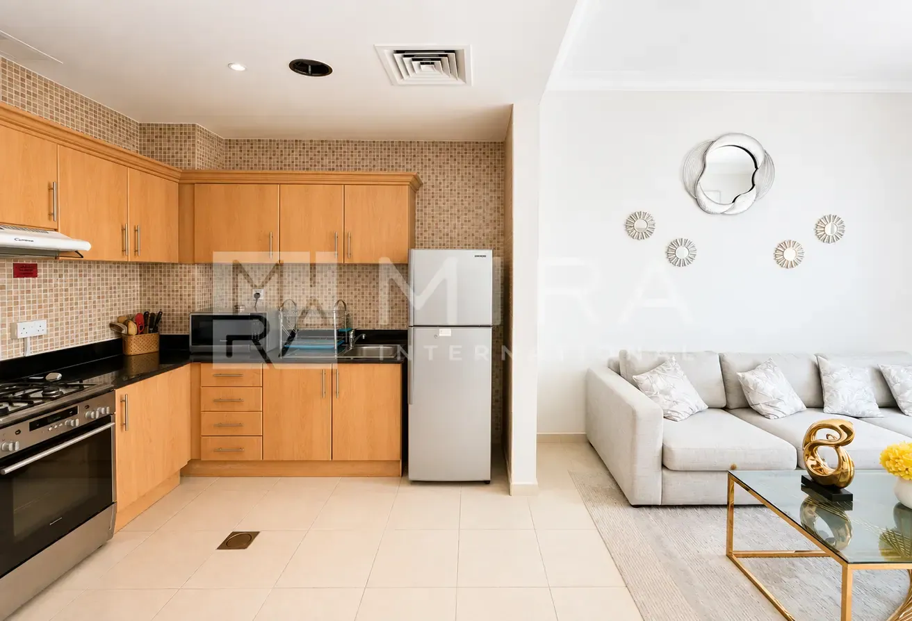 Furnished | Burj khalifa & Canal View | Vacant