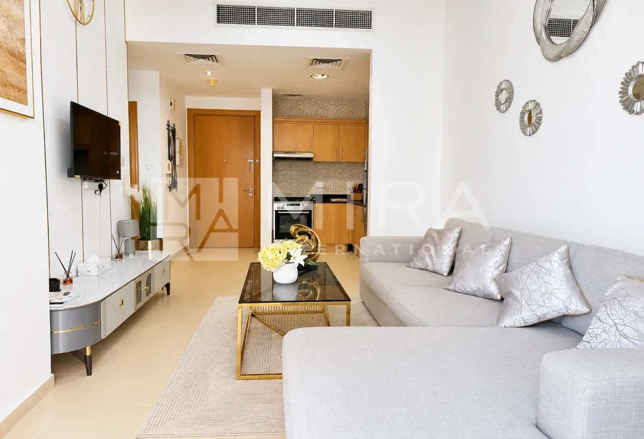 Furnished | Burj khalifa & Canal View | Vacant