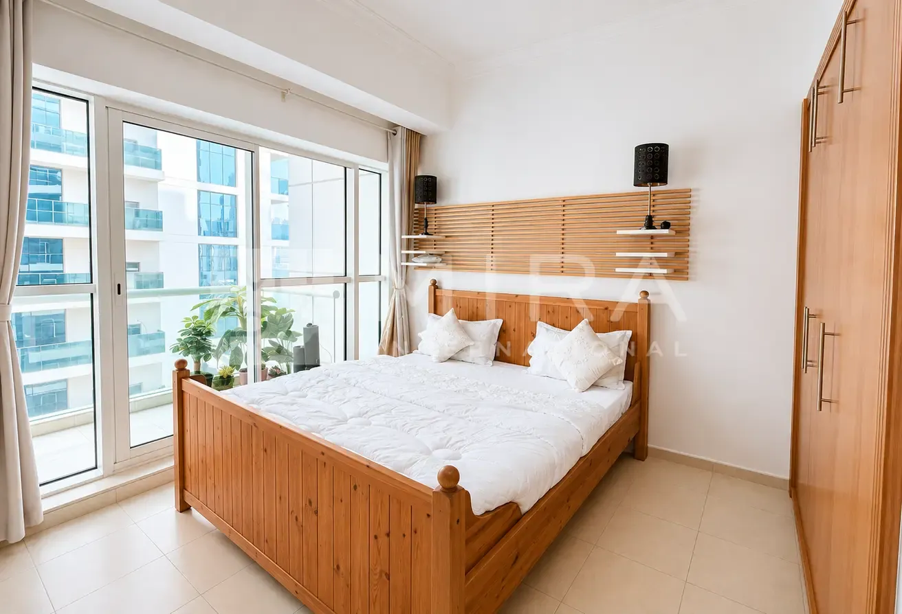Furnished | Burj khalifa & Canal View | Vacant