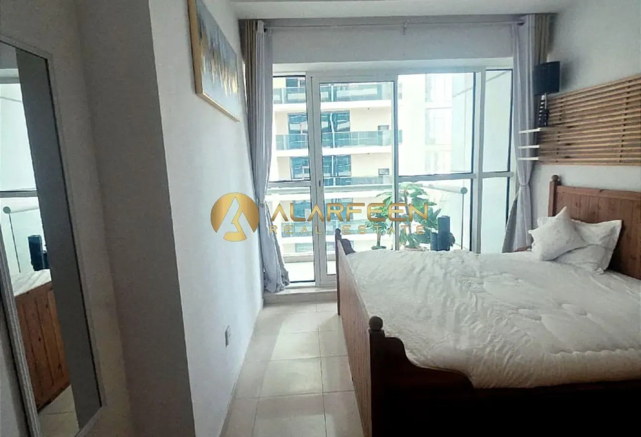 Furnished 1BR| Vacant | Burj Khalifa & Lake View