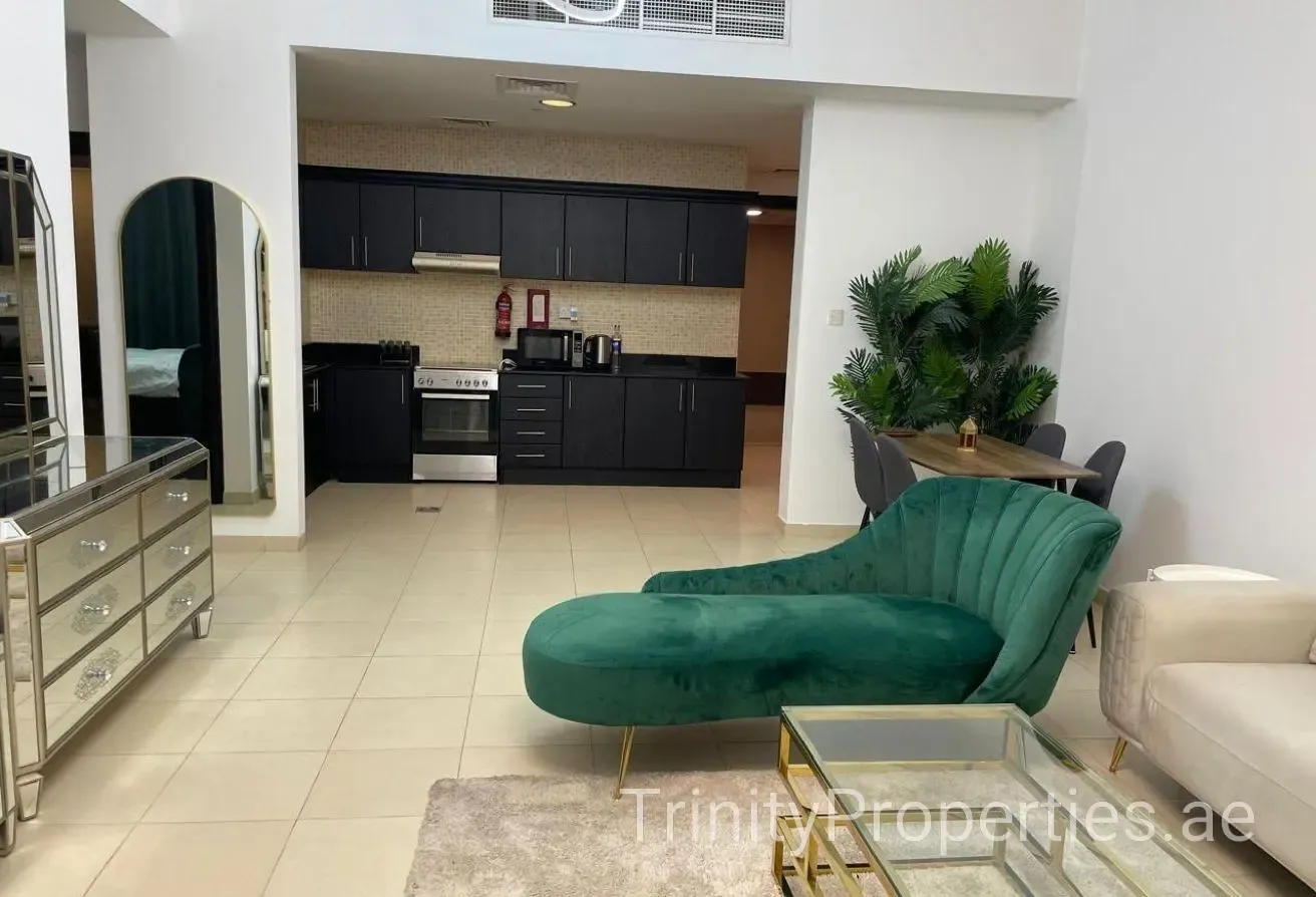 Canal Views | Spacious 1 Bedroom | Furnished