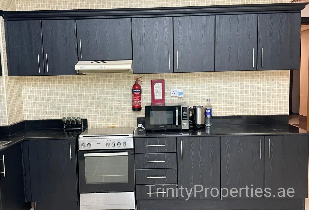 Canal Views | Spacious 1 Bedroom | Furnished