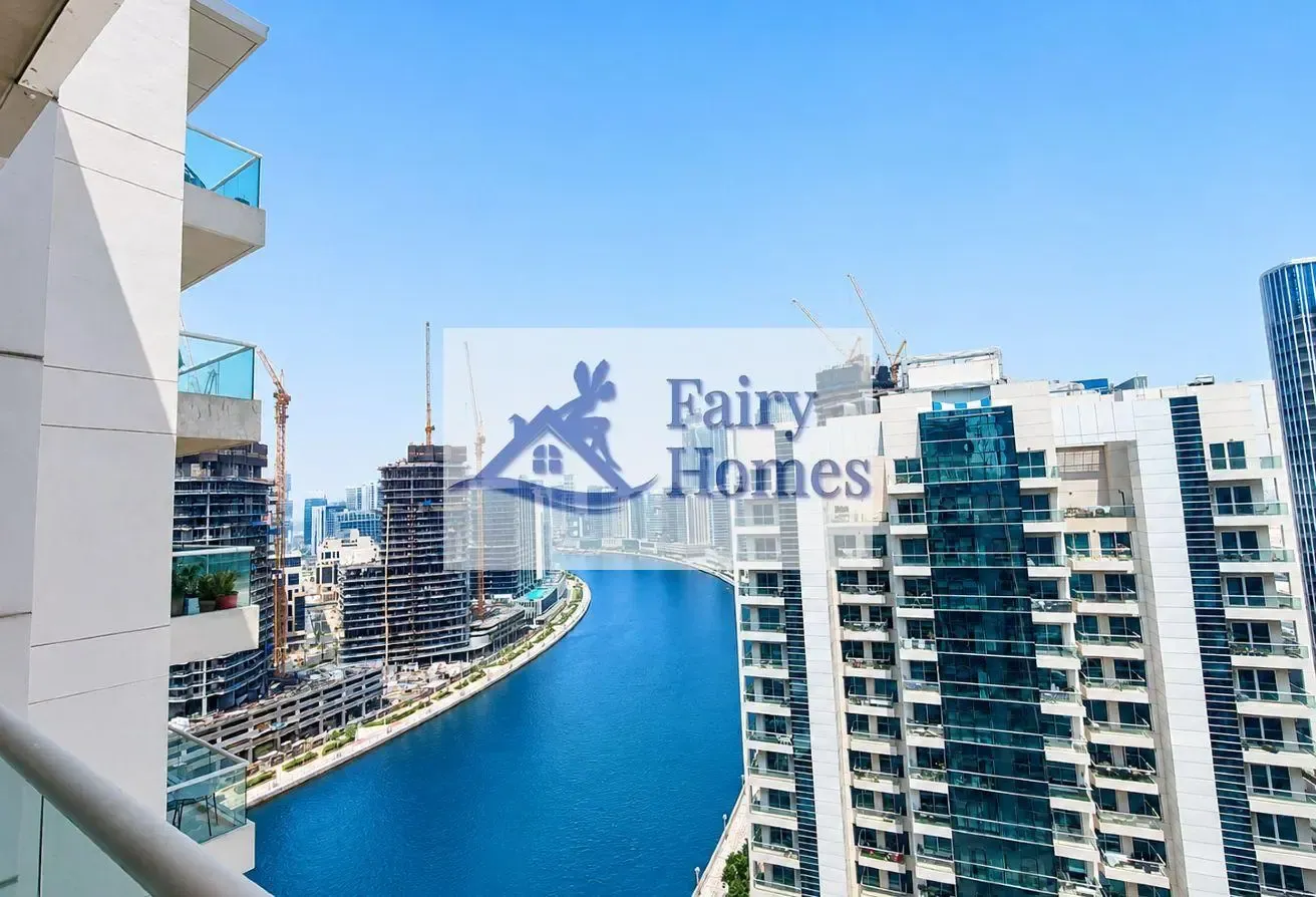 Bright 2BR Apartment | Business Bay & Canal View |