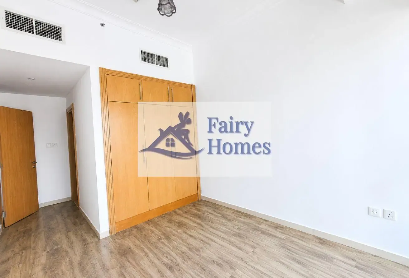 Bright 2BR Apartment | Business Bay & Canal View |