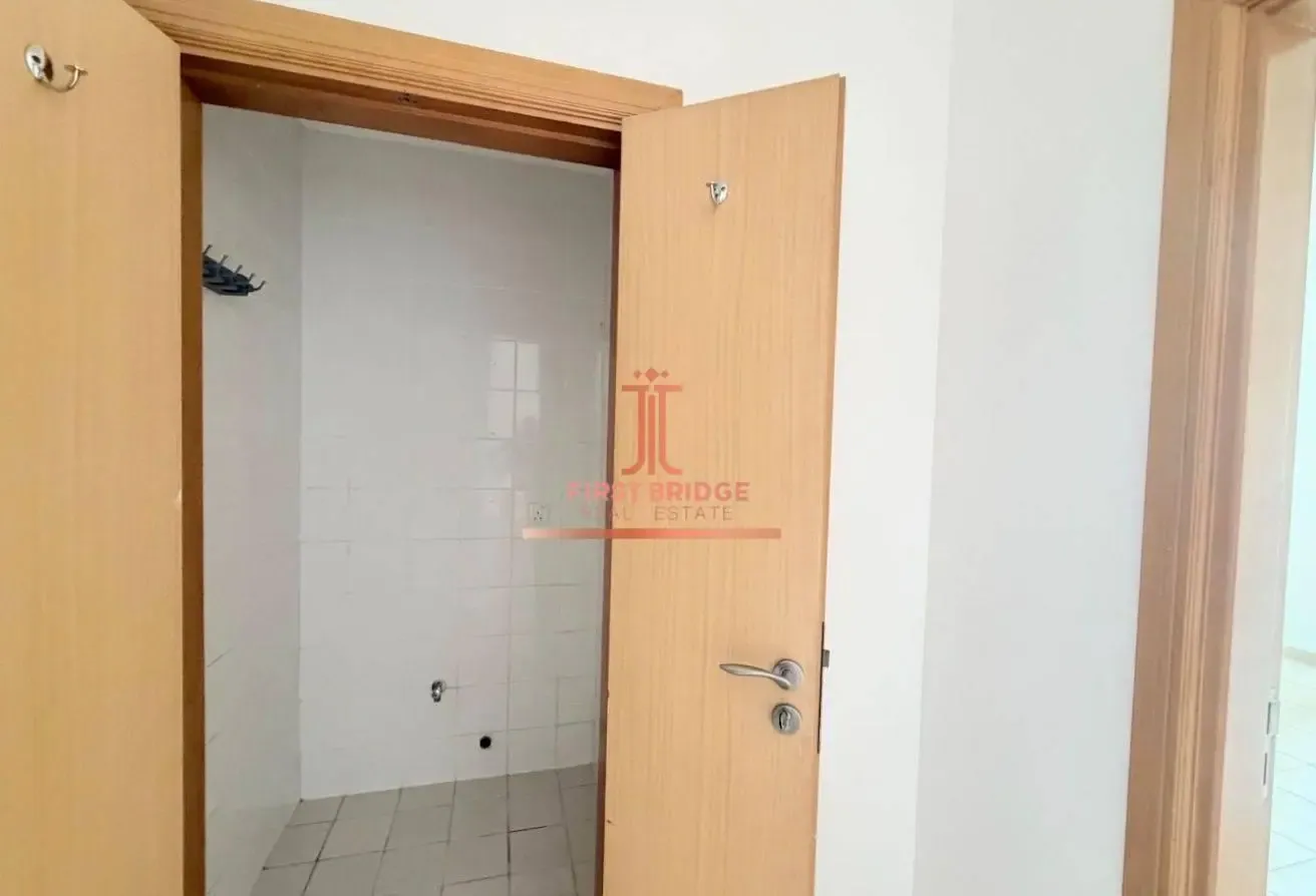 Corner Unit| Burj Khalifa and Canal View| Vacant