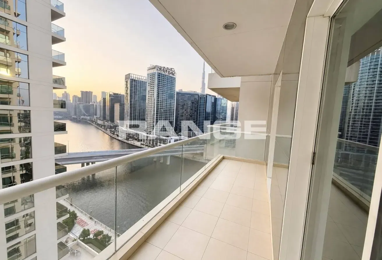 Canal View| Prime Location | On High Floor
