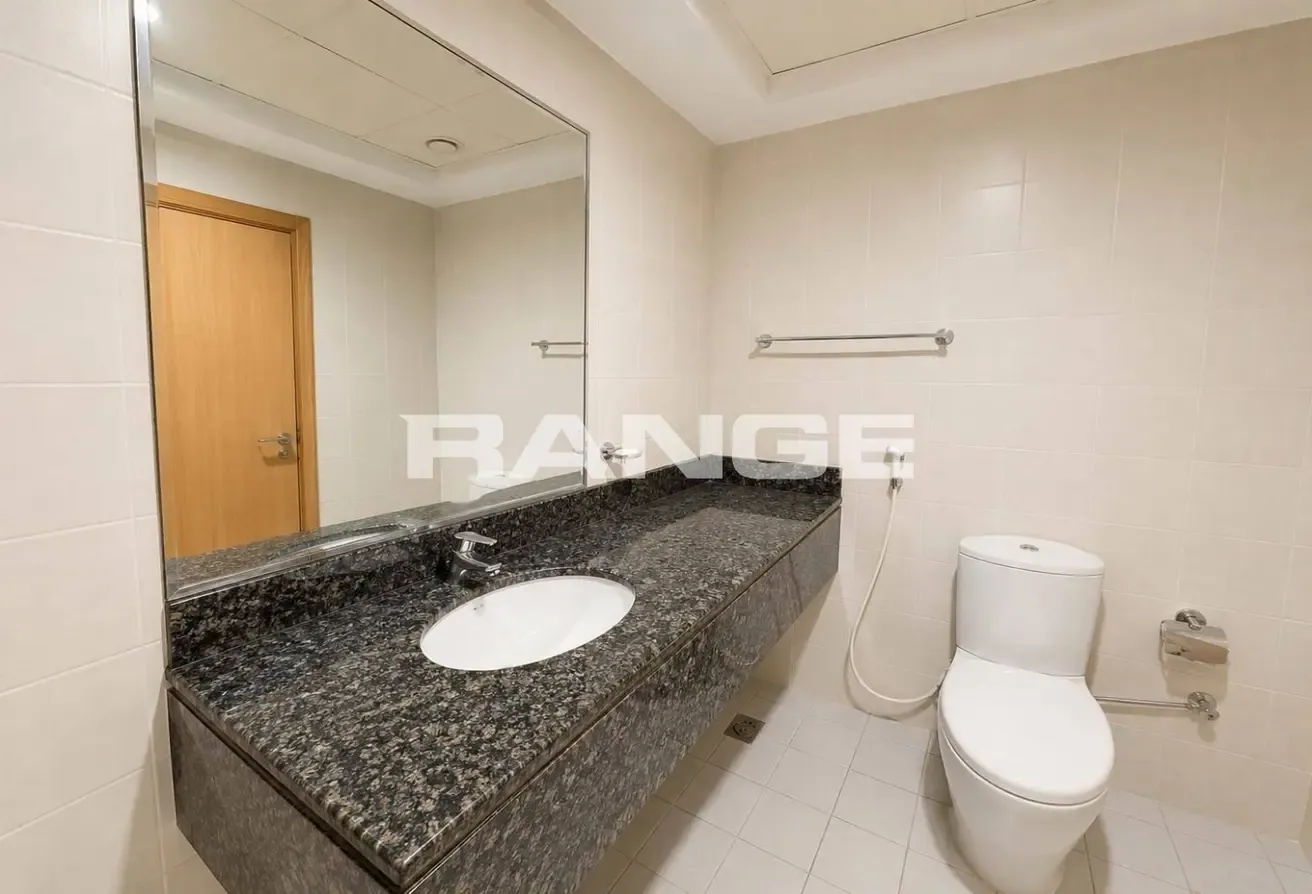 Canal View| Prime Location | On High Floor