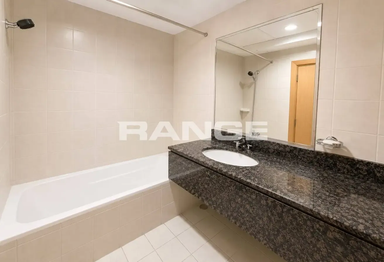 Canal View| Prime Location | On High Floor