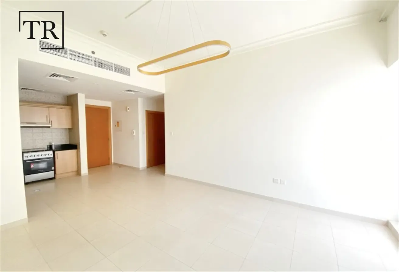 Elegant Finishes | Scenic Canal Views | Upto 6chqs