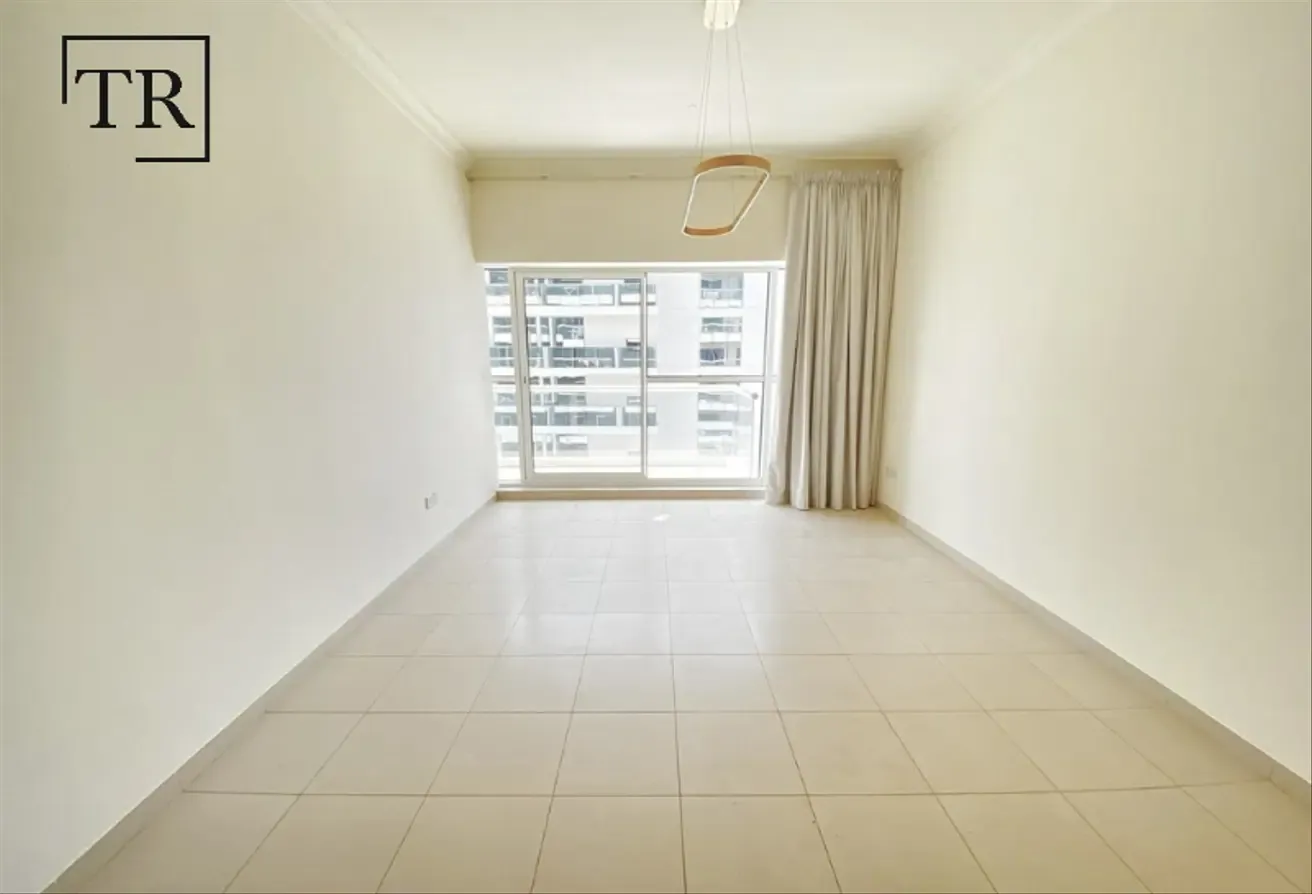 Elegant Finishes | Scenic Canal Views | Upto 6chqs