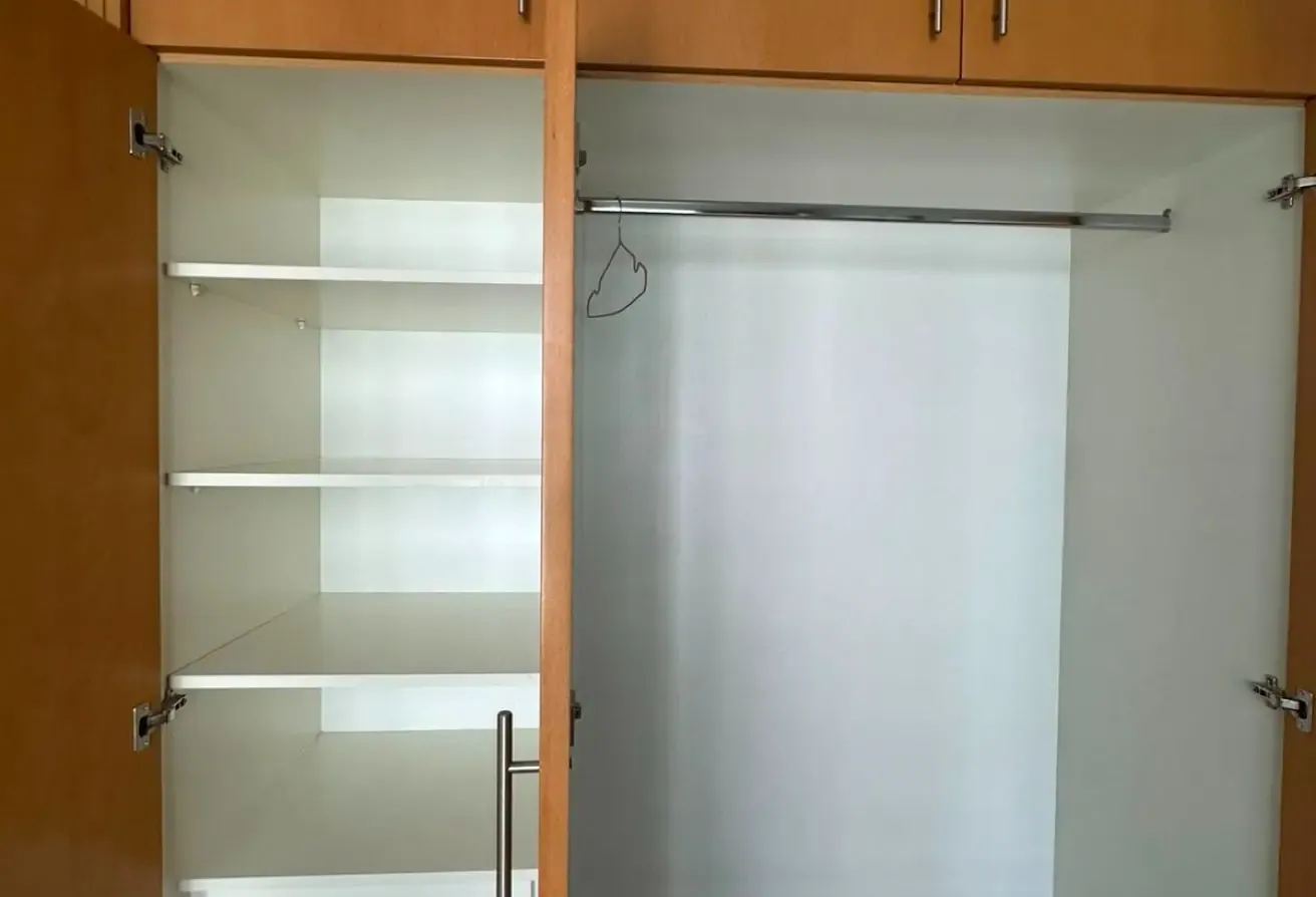 1 BR Apartment in Business Bay with Water View